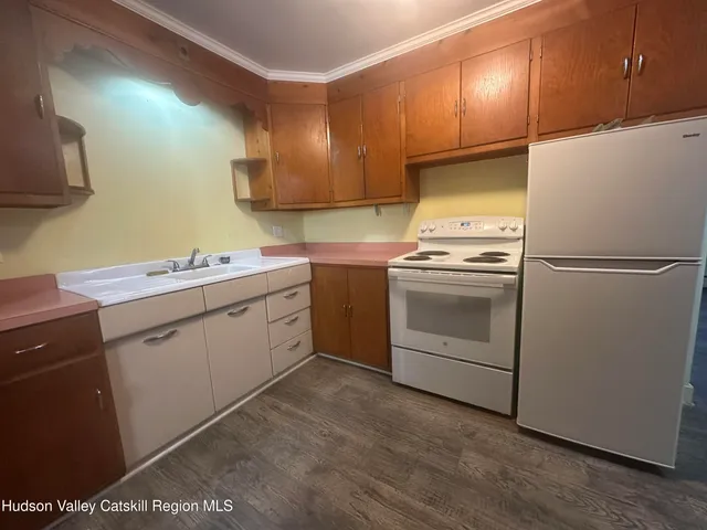 $1,350 | 6140 Highway 9G, Unit 4, Hudson, NY 12534