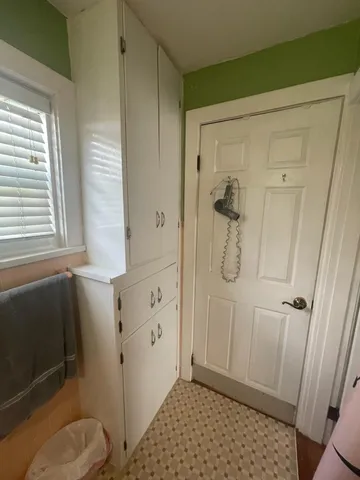 $2,200 | 32 South J Street, Unit 2, Lake Worth Beach, FL 33460