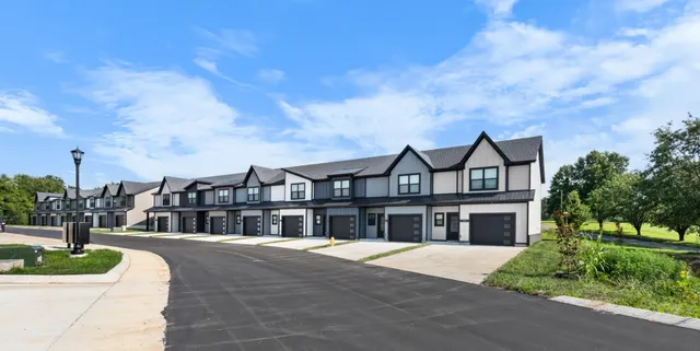 $249,500 | 502 Jonathan Wade Circle, Clarksville, TN 37043