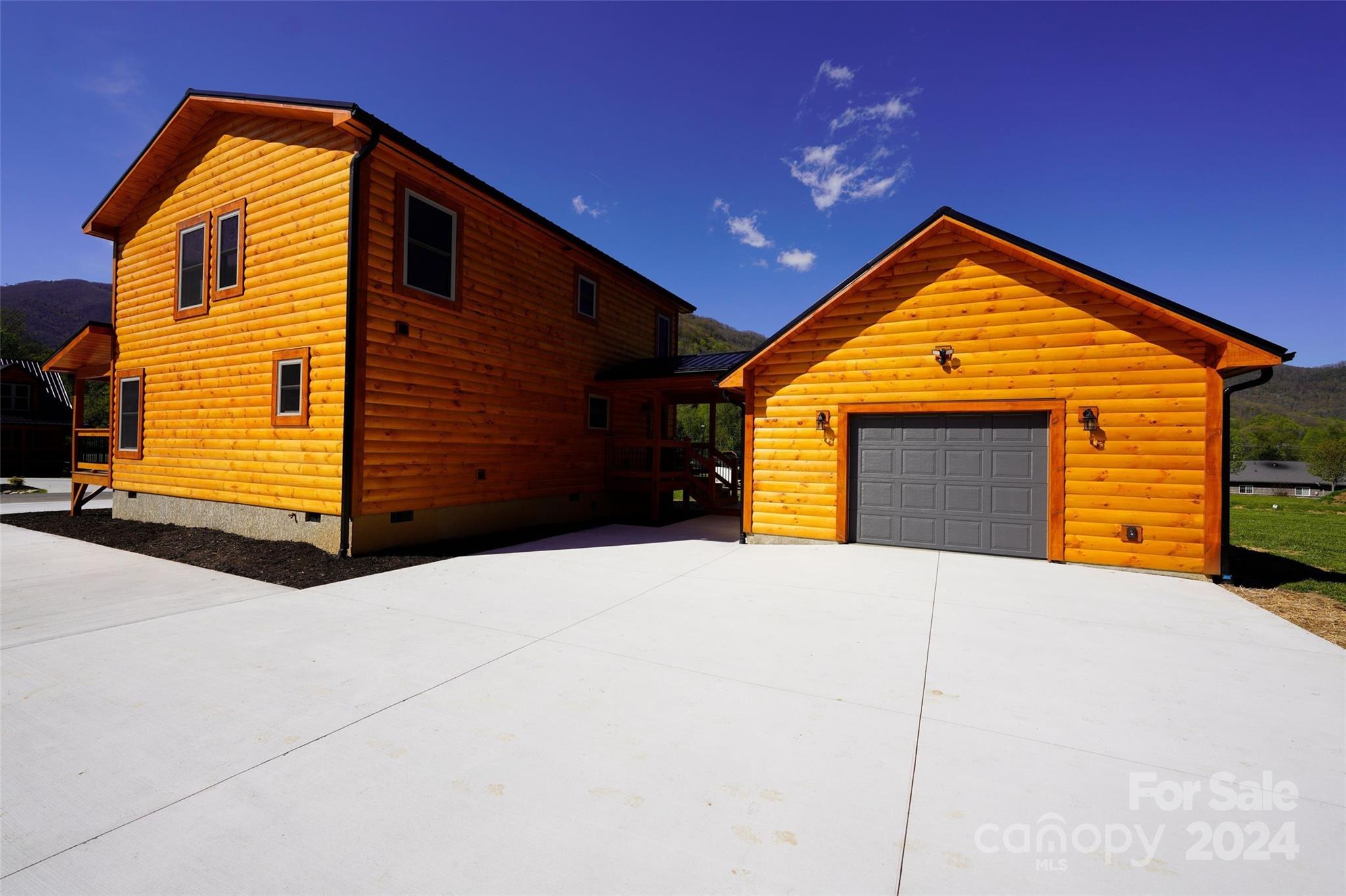 54 Alex Ridge Maggie Valley, NC 28751 - Photo 2 of 35