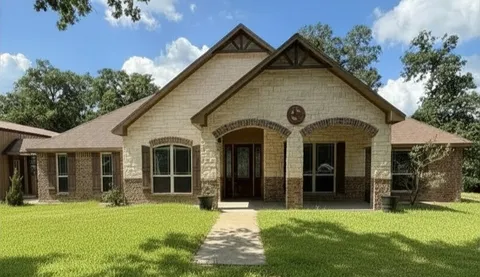 $625,000 | 325 Planter Pointe Drive, Normangee, TX 77871