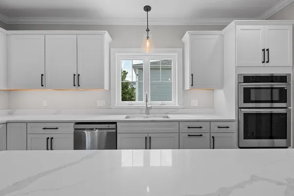 $699,900 | 22 Pleasant Street, Unit B, Mansfield, MA 02048