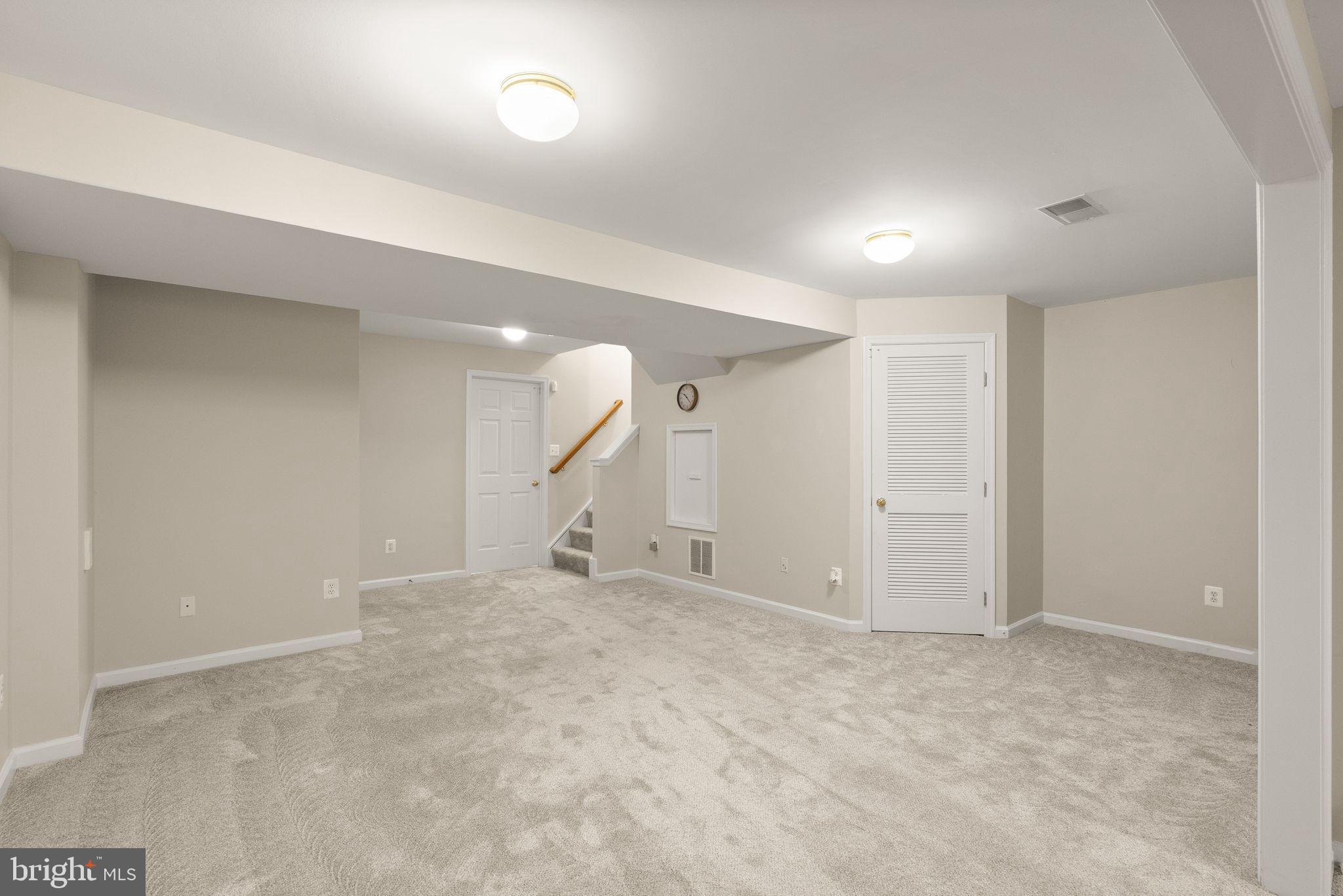 20544 Morningside Terrace Sterling, VA 20165 - Photo 39 of 54 an empty room with a empty space