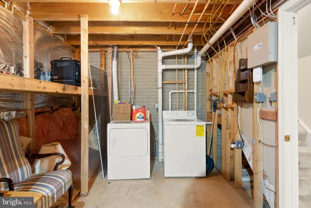 a view of a storage & utility room