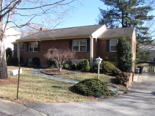 2507 Sharmar Road Roanoke, VA 24018 - Photo 2 of 42 2507 Sharmar 001