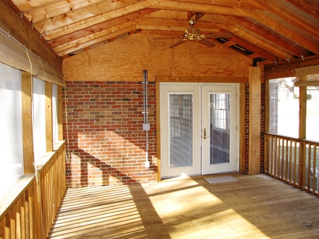 2507 Sharmar Road Roanoke, VA 24018 - Photo 12 of 42 2507 Sharmar 015