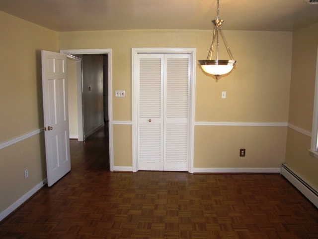 2507 Sharmar Road Roanoke, VA 24018 - Photo 18 of 42 2507 Sharmar 020