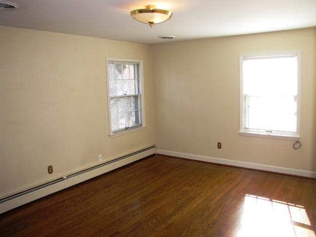 2507 Sharmar Road Roanoke, VA 24018 - Photo 27 of 42 2507 Sharmar 029