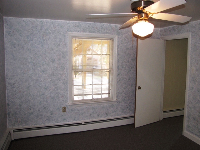 2507 Sharmar Road Roanoke, VA 24018 - Photo 37 of 42 2507 Sharmar 038