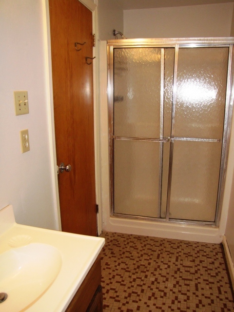 2507 Sharmar Road Roanoke, VA 24018 - Photo 40 of 42 2507 Sharmar 041