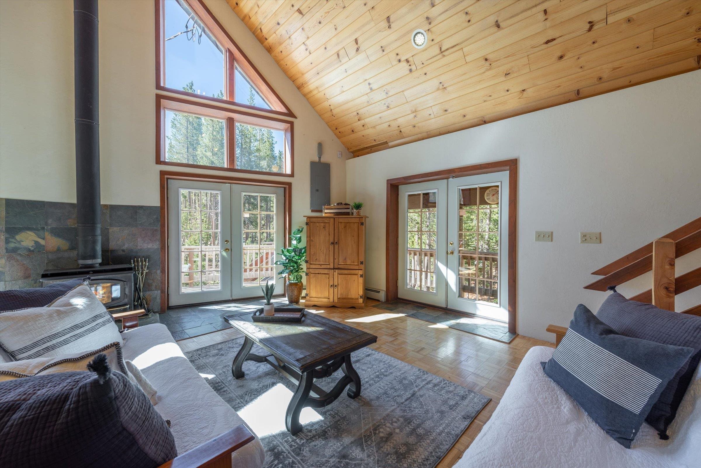 7213 Palisade Road Soda Springs, CA 95728 - Photo 4 of 21 Gallery Image 4