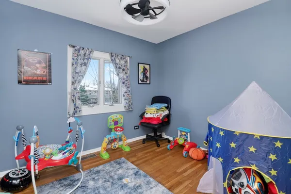 $425,000 | 1170 Lancaster Court, Hoffman Estates, IL 60169