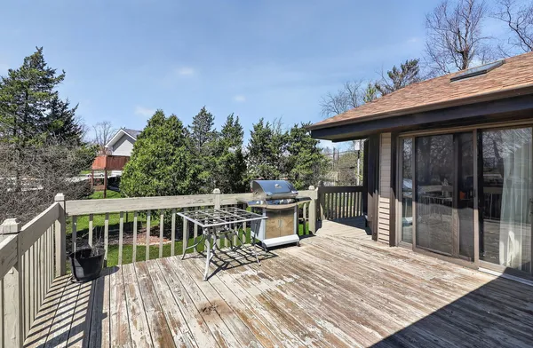 $425,000 | 1170 Lancaster Court, Hoffman Estates, IL 60169