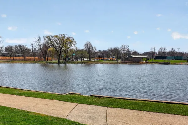 $425,000 | 1170 Lancaster Court, Hoffman Estates, IL 60169
