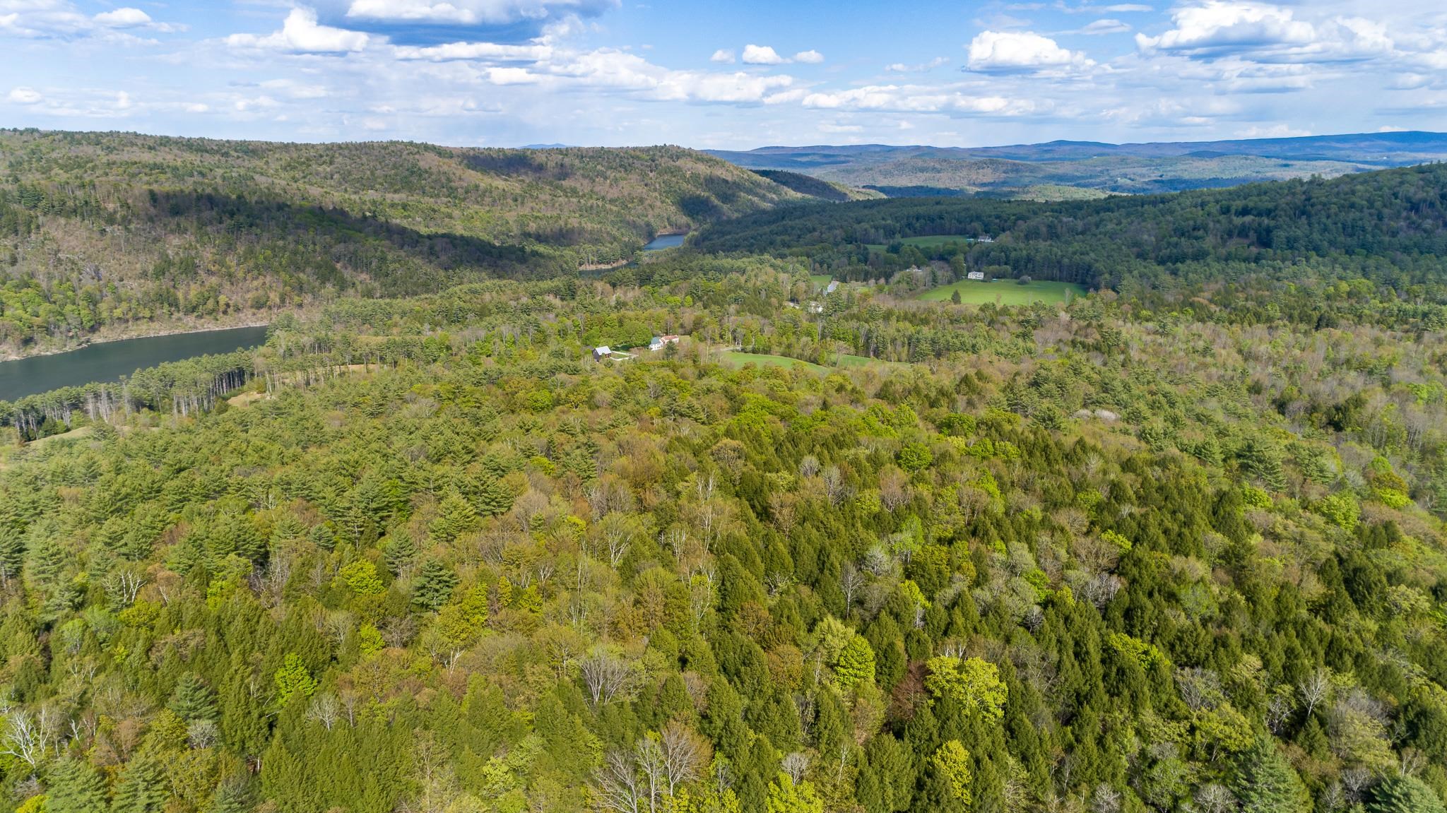 506 Quechee Road Hartland, VT 05048 - Photo 3 of 7