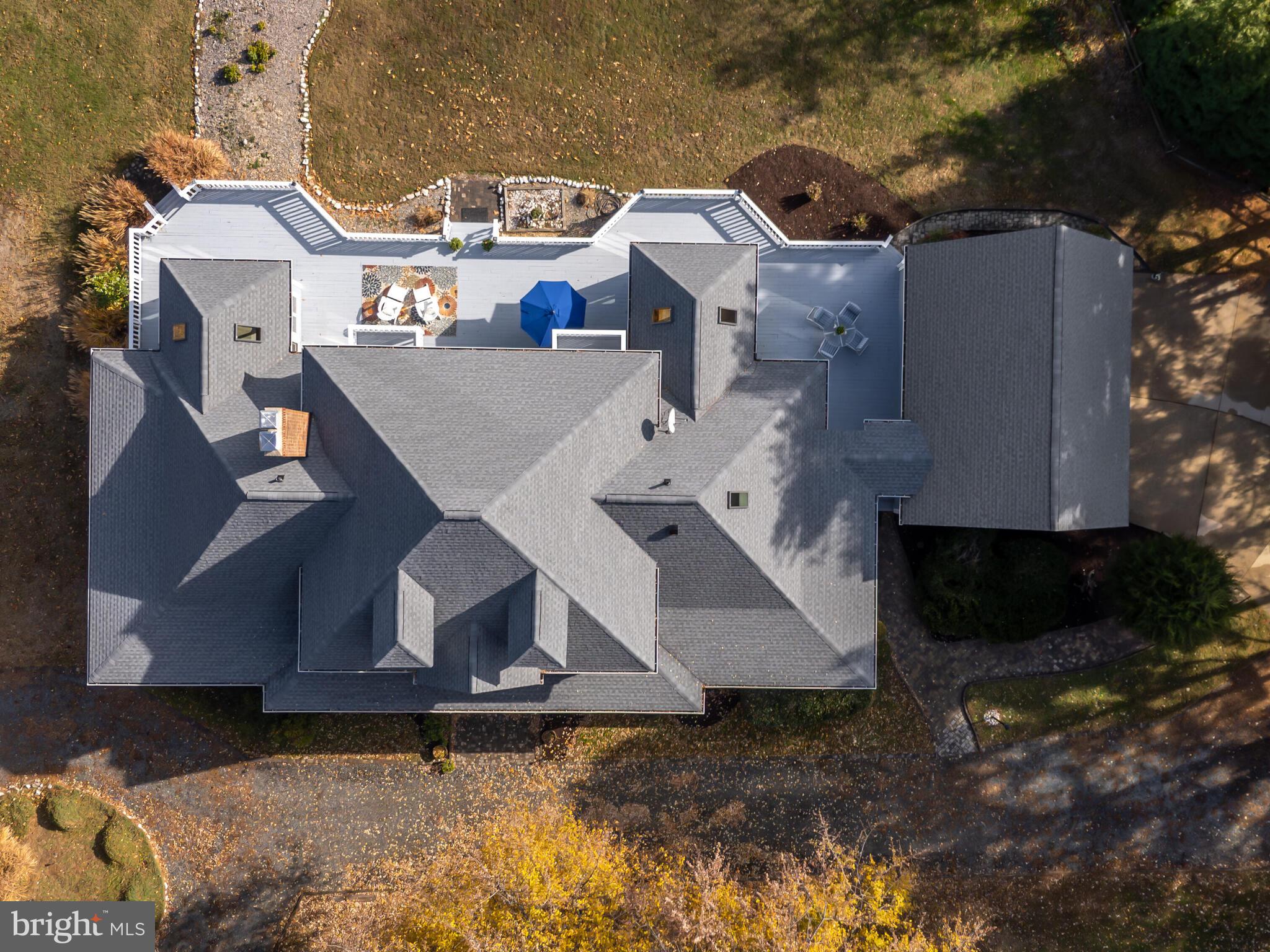 9191 Deepwater Point Road St. Michaels, MD 21663 - Photo 13 of 103 New Roof Nov/2024