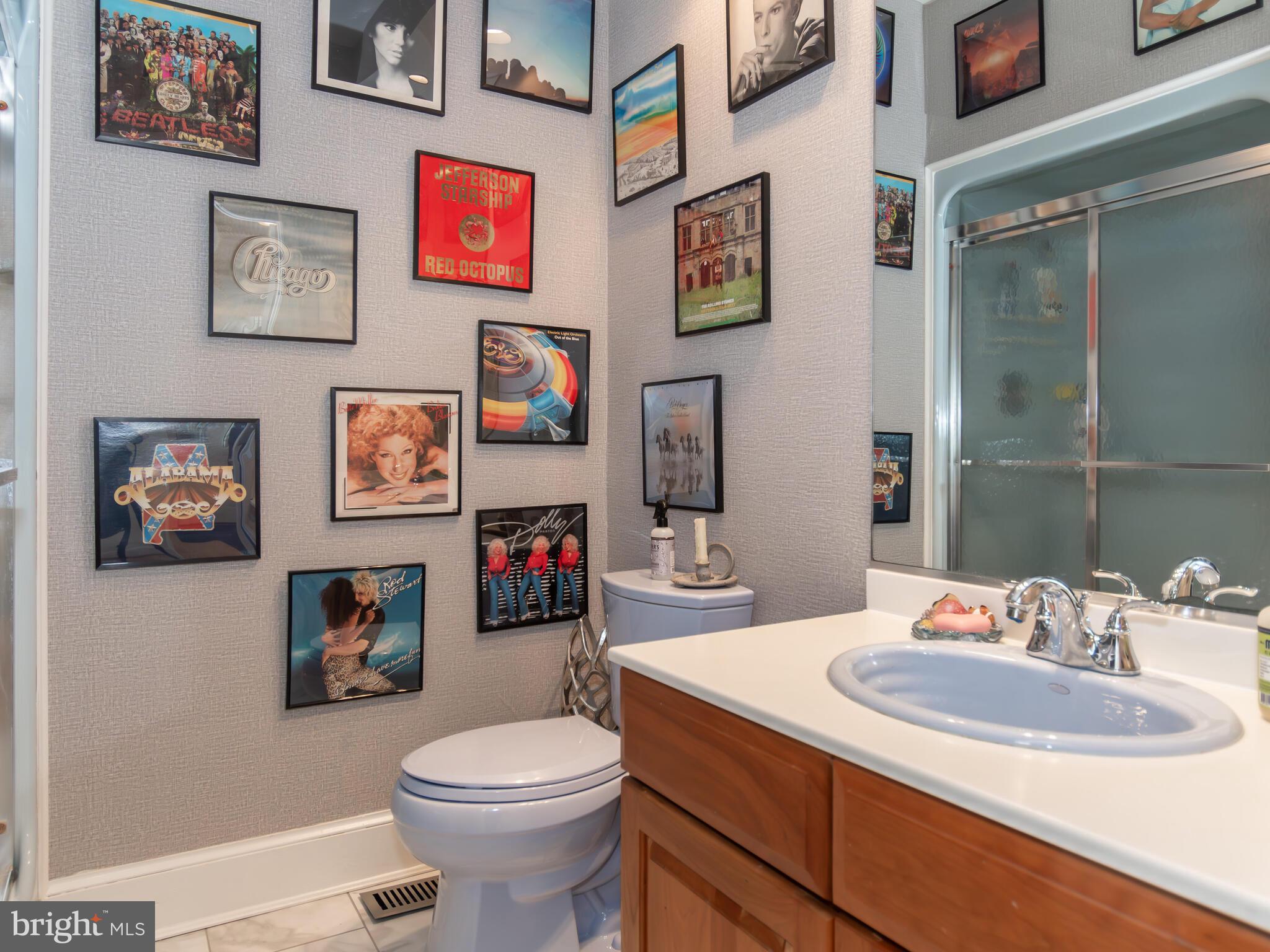 9191 Deepwater Point Road St. Michaels, MD 21663 - Photo 61 of 103 Full Hall Bath outside 1st Floor secondary Bedroom