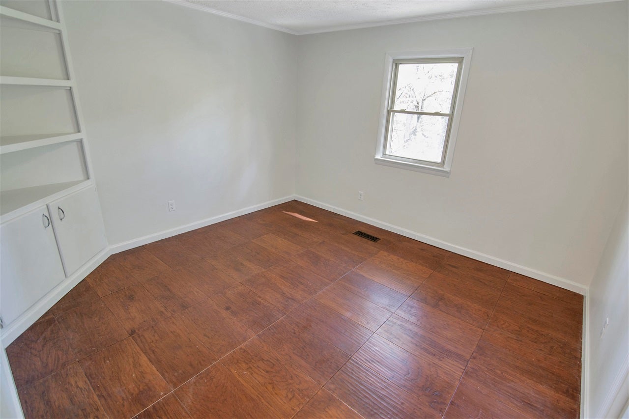 8360 Finney Road Glasgow, KY 42141 - Photo 17 of 55 Gallery Image 17