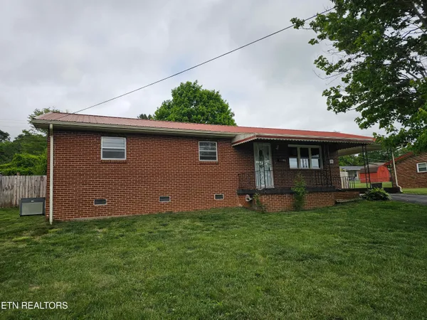 $199,900 | 306 Wilson Hurst Street, Tazewell, TN 37879