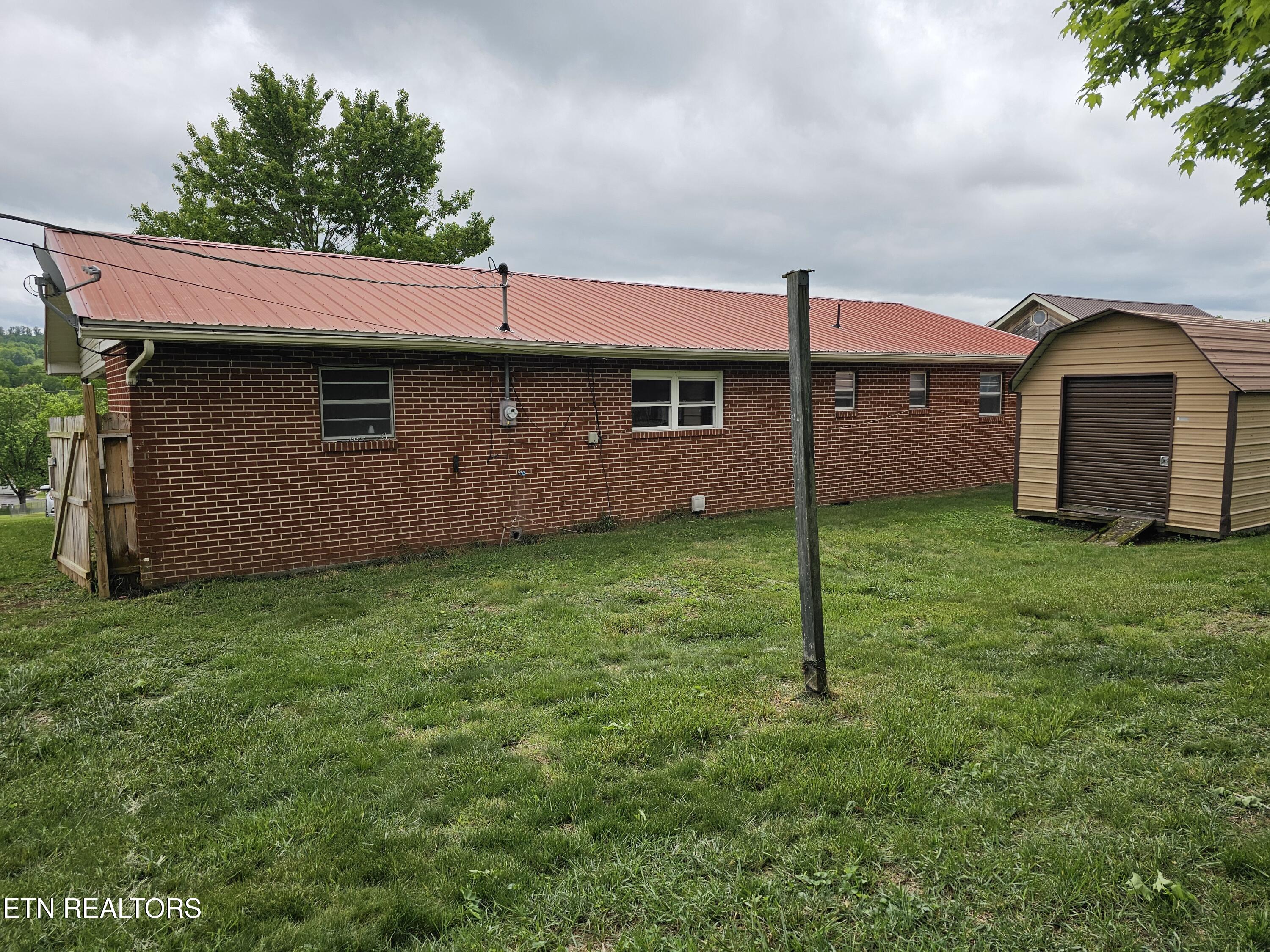306 Wilson Hurst Street Tazewell, TN 37879 - Photo 13 of 16 20260428_131705
