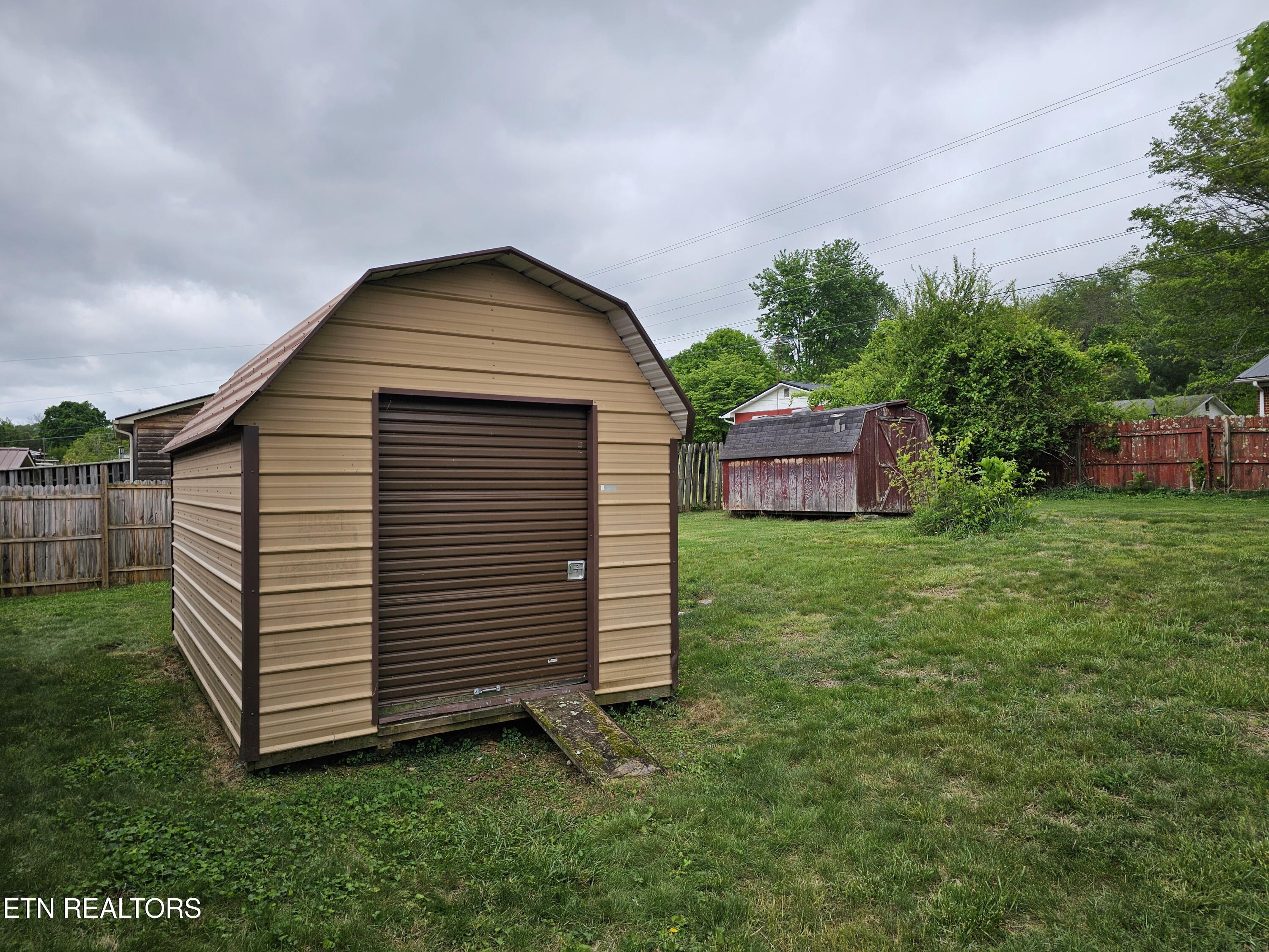 306 Wilson Hurst Street Tazewell, TN 37879 - Photo 15 of 16 20260428_131751