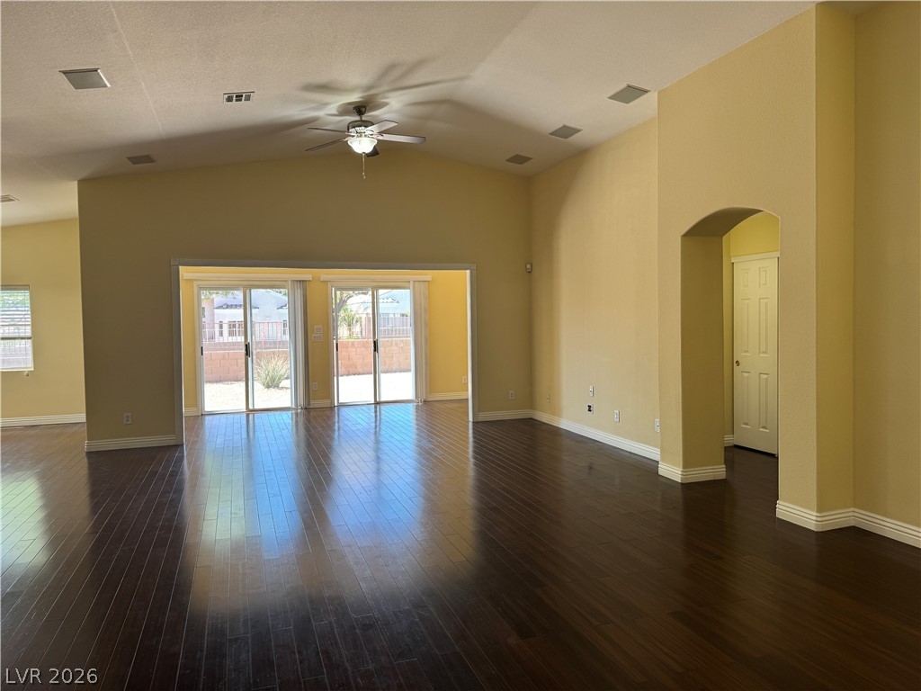 8845 Rio Grande Falls Avenue Las Vegas, NV 89178 - Photo 2 of 18