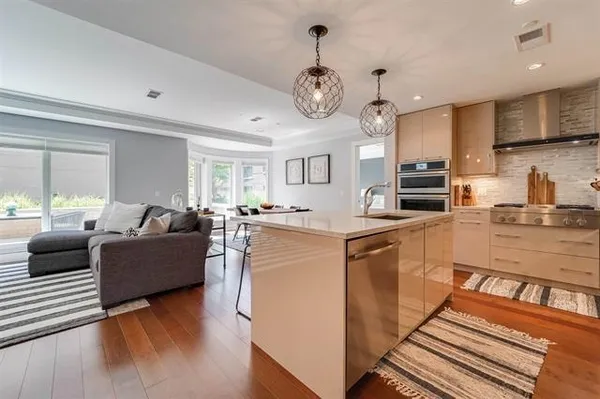$8,250 | 100 Eton Row, Unit 204, Weehawken, NJ 07086
