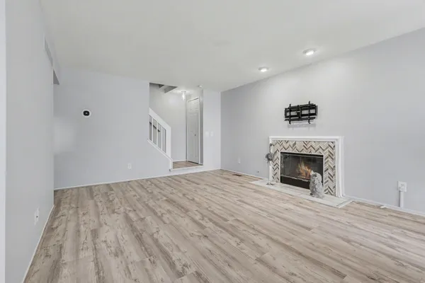 $2,200 | 3036 Forest Creek Court, Ann Arbor, MI 48108