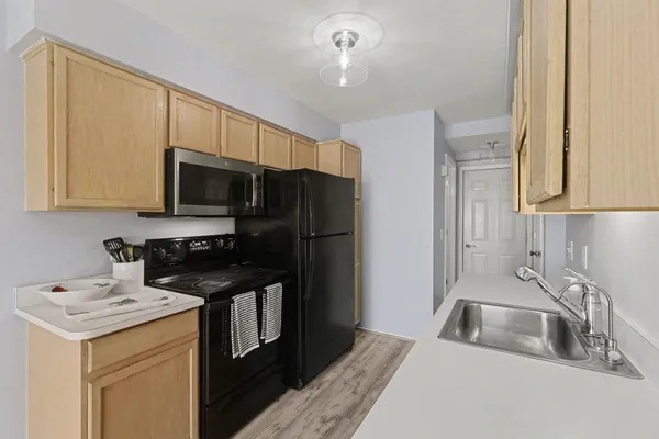 $2,200 | 3036 Forest Creek Court, Ann Arbor, MI 48108