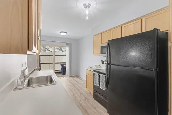 $2,200 | 3036 Forest Creek Court, Ann Arbor, MI 48108