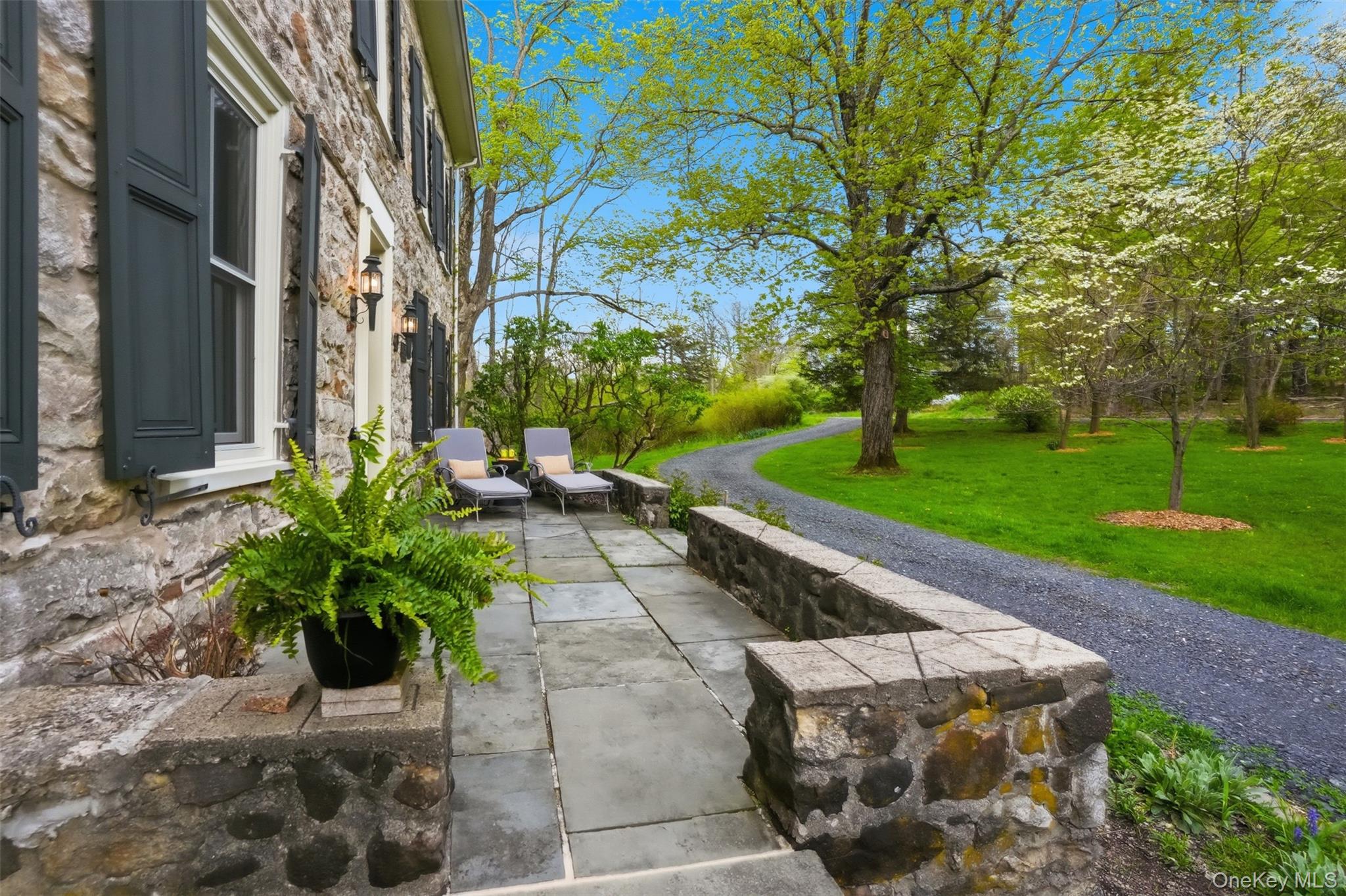 510 Decker Road Wallkill, NY 12589 - Photo 5 of 48 Side view of the front entryway side view