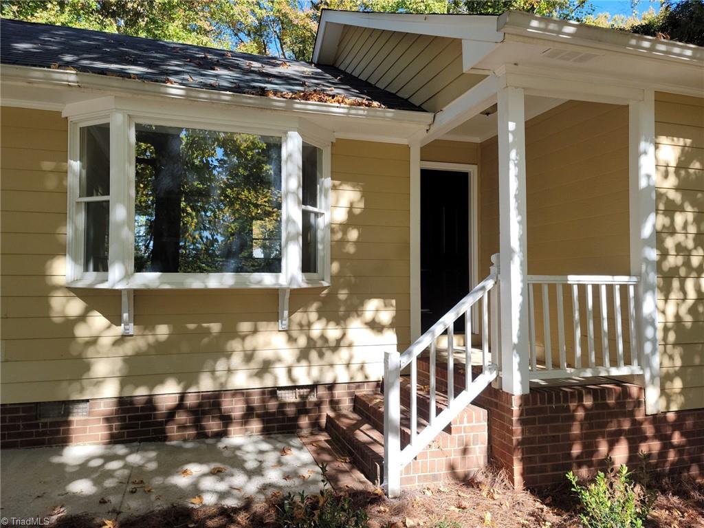 323 Old Mill Road High Point, NC 27265 - Photo 3 of 27 Gallery Image 3