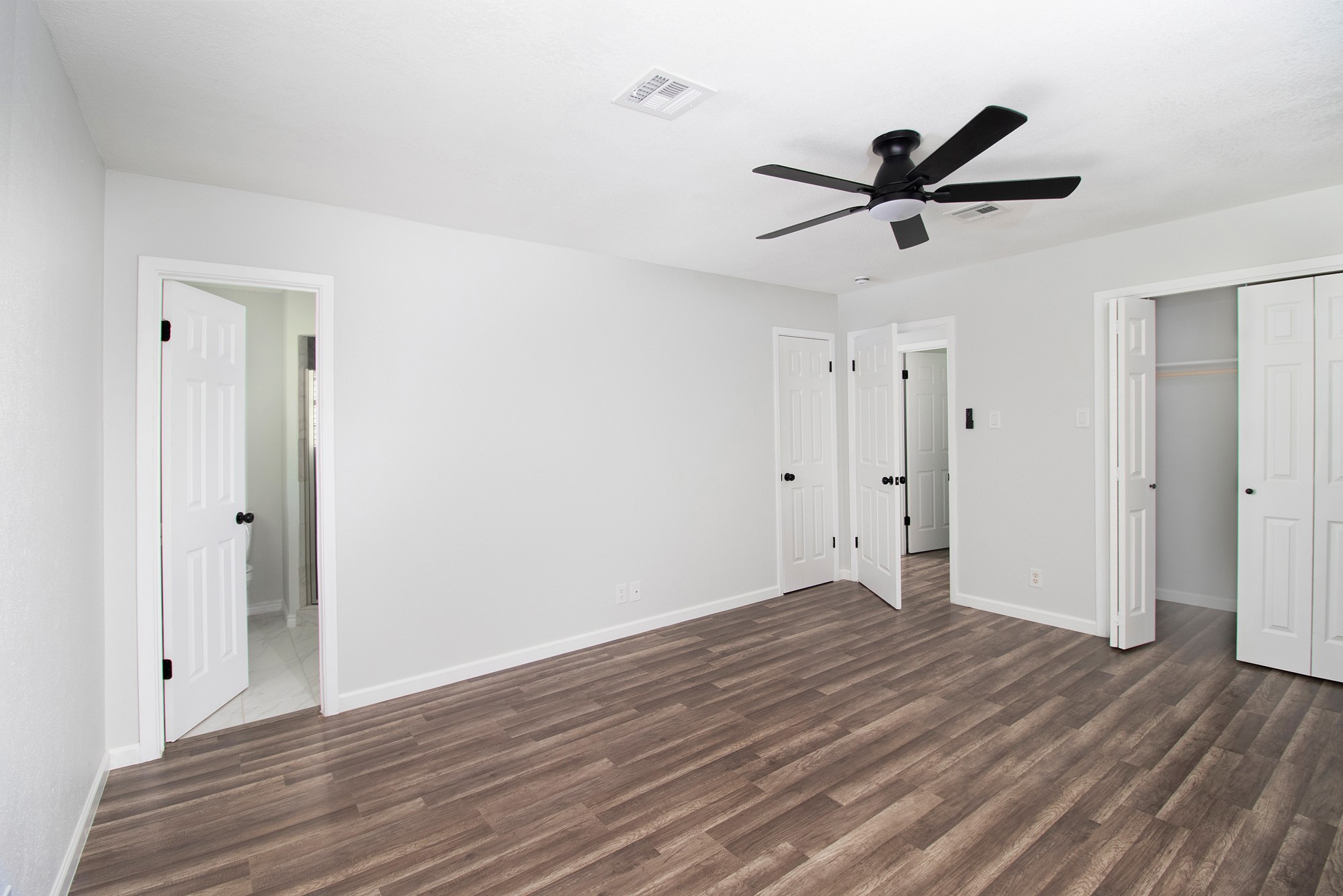 2510 Bunker Hill Drive Temple, TX 76504 - Photo 18 of 30 a view of empty room with wooden floor