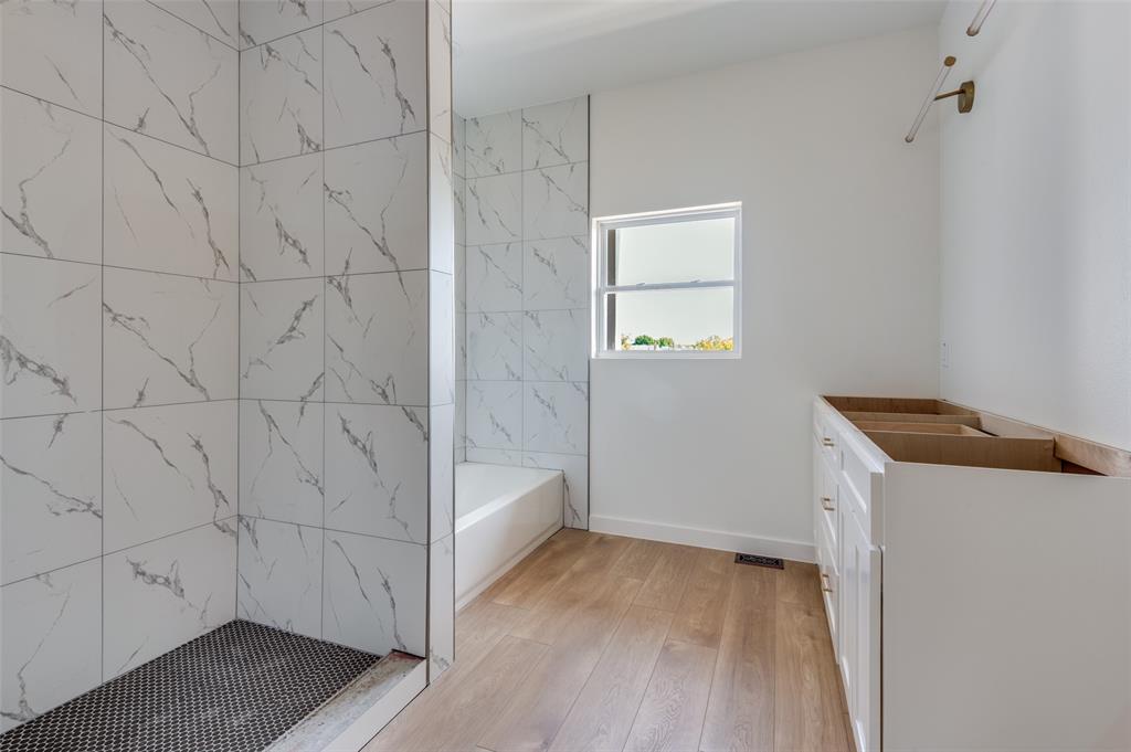 516 South O Connor Road Irving, TX 75060 - Photo 34 of 40 a view of utility room with closet