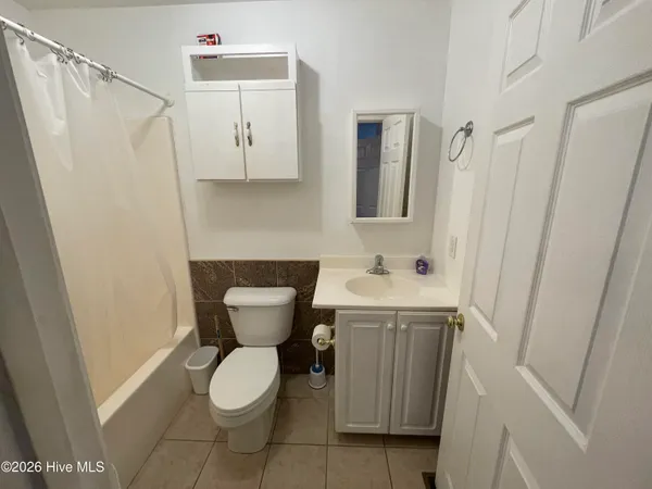 $1,250 | 2203 Yaupon Drive, Unit B, Wilmington, NC 28401