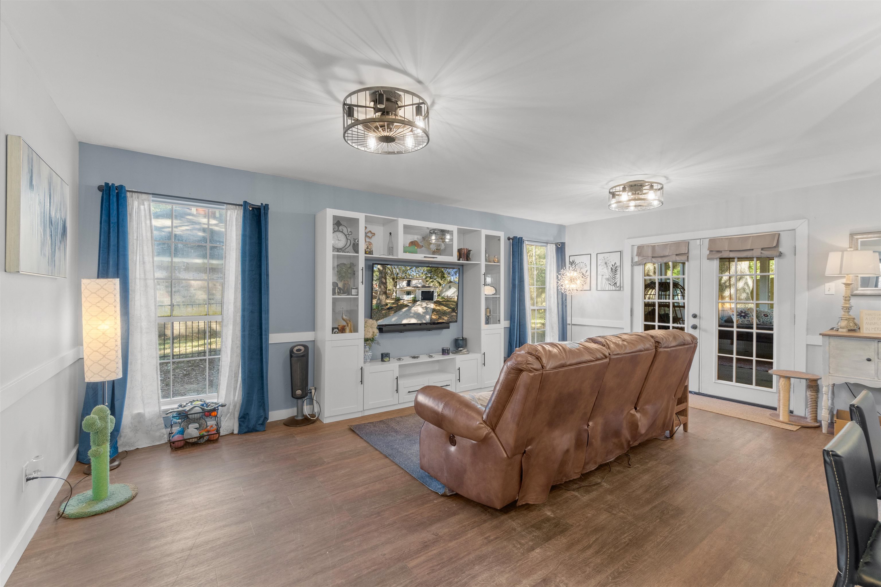 149 Montclair Loop Daphne, AL 36526 - Photo 10 of 30 Living Room