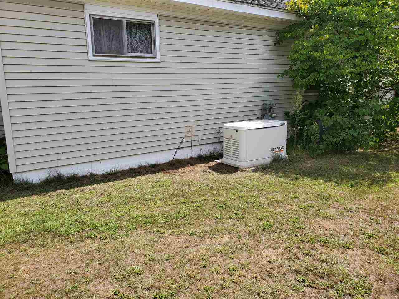 43500 Harris Road Belleville, MI 48111 - Photo 11 of 15 50053444-10.JPG