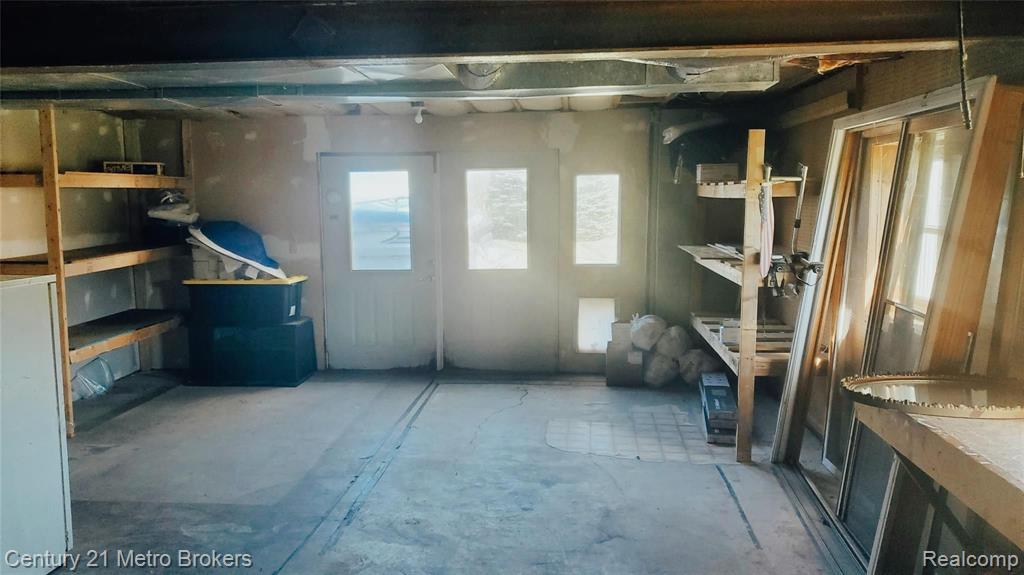 5582 Fish Lake Road North Branch, MI 48461 - Photo 26 of 27 Gallery Image 26