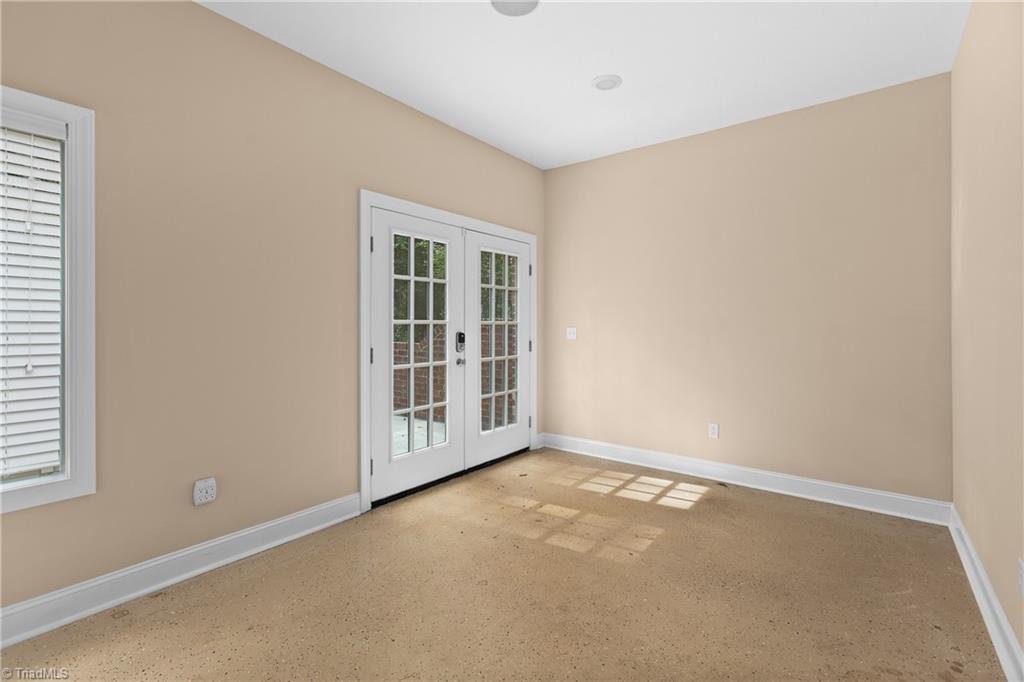5041 Bennington Way High Point, NC 27262 - Photo 36 of 50