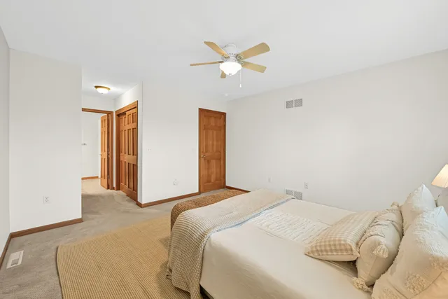 $399,900 | N57-w24116 North Sycamore Circle, Sussex, WI 53089