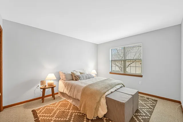 $399,900 | N57-w24116 North Sycamore Circle, Sussex, WI 53089