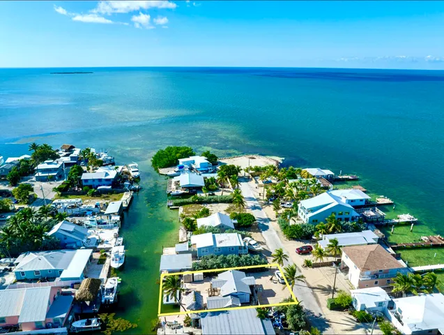 a view of yard with swimming pool