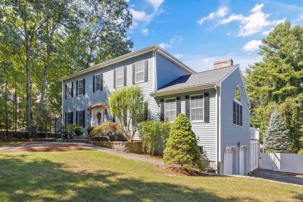 26 Wildwood Road Danvers, MA 01923 - Photo 3 of 42 Gallery Image 3