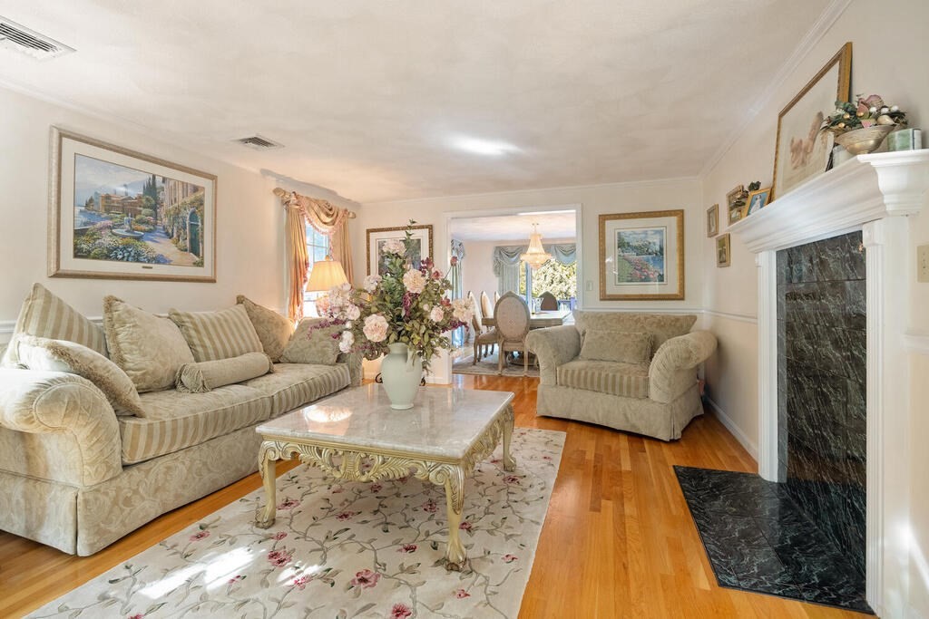 26 Wildwood Road Danvers, MA 01923 - Photo 5 of 42 Gallery Image 5