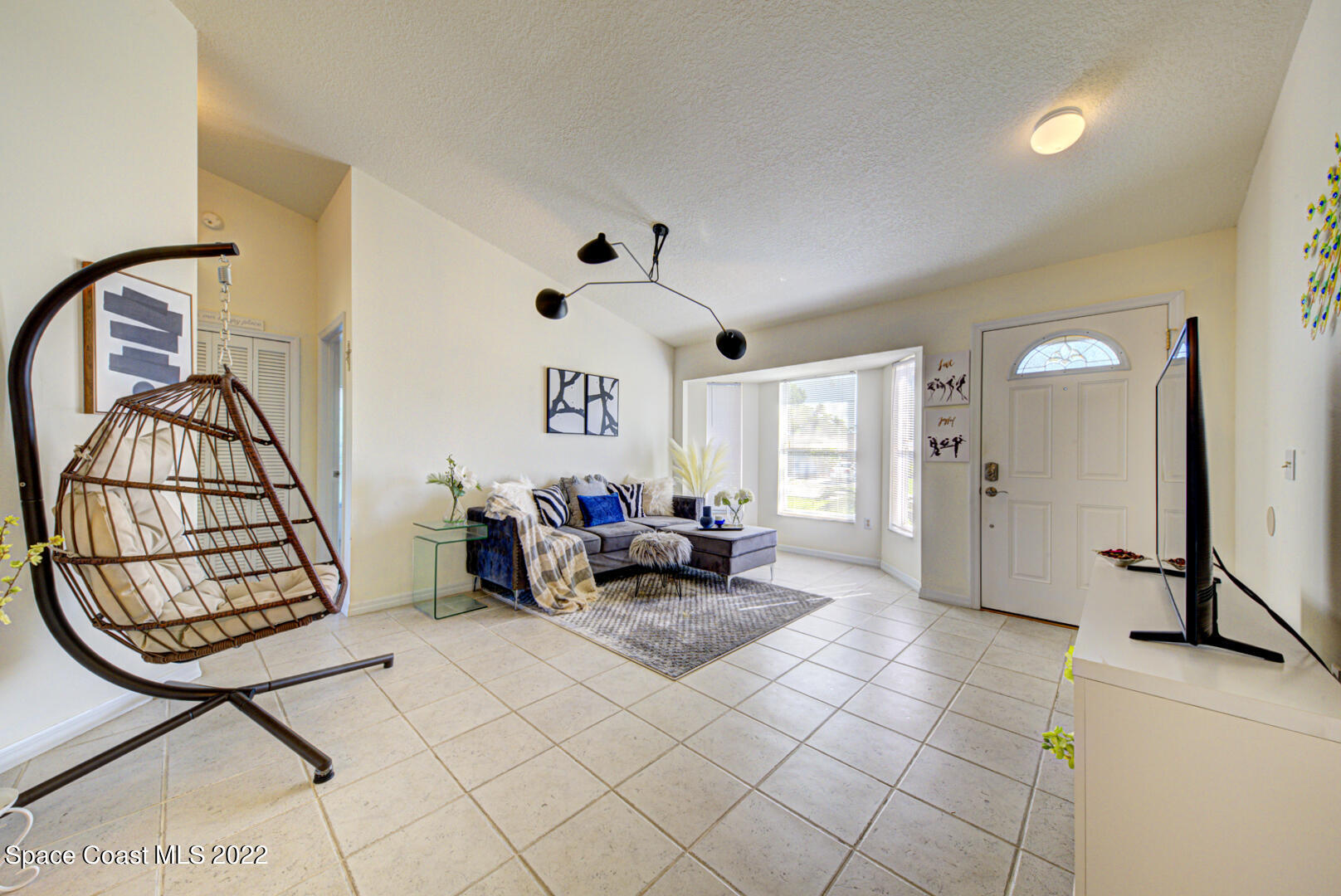 6820 Cairo Road Cocoa, FL 32927 - Photo 4 of 28 living room