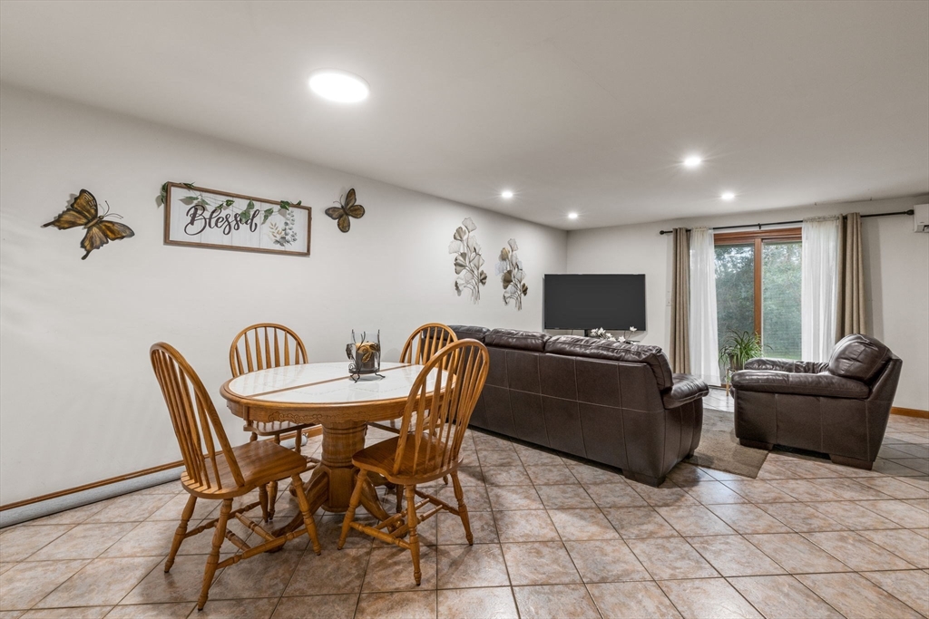 174 Lowell Road, Unit 76 Mashpee, MA 02649 - Photo 11 of 31 Gallery Image 11