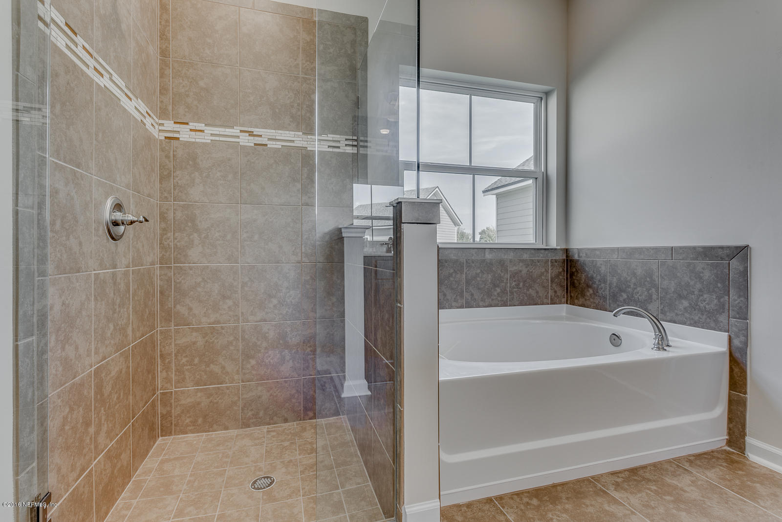 238 Rambling Water Run St. Johns, FL 32259 - Photo 16 of 31 masterbath2