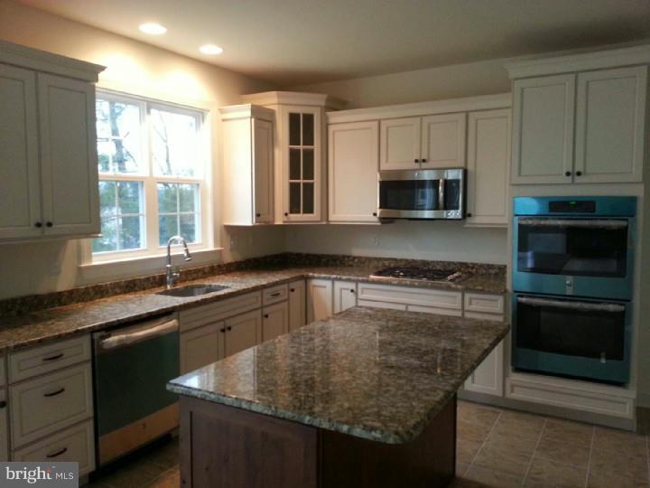 346 Landis Road Harleysville, PA 19438 - Photo 10 of 23 Gallery Image 10