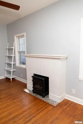 $72,900 | 221 East 1st Avenue, Monmouth, IL 61462