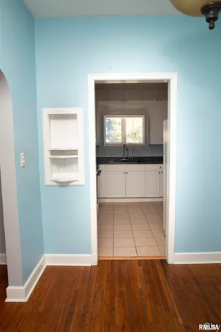 $72,900 | 221 East 1st Avenue, Monmouth, IL 61462